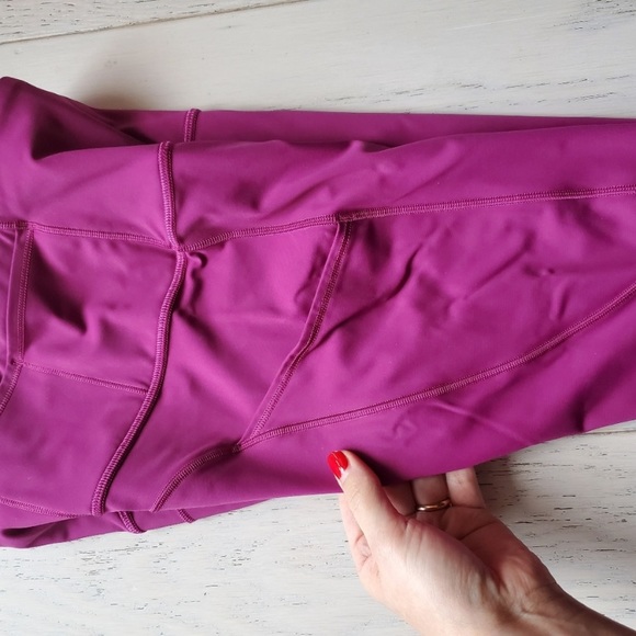 Lululemon long line energy bra 6 and fast and free crop bottoms 4 matching set - Picture 6 of 10